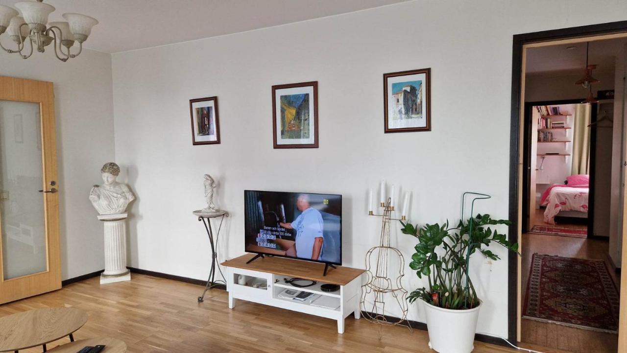 Two-Bedroom Apartment In City Center Of Malmoe Close To Copenhagen Exterior photo